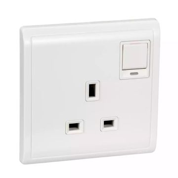 Pieno - 13A 250V 1 gang switched socket with neon